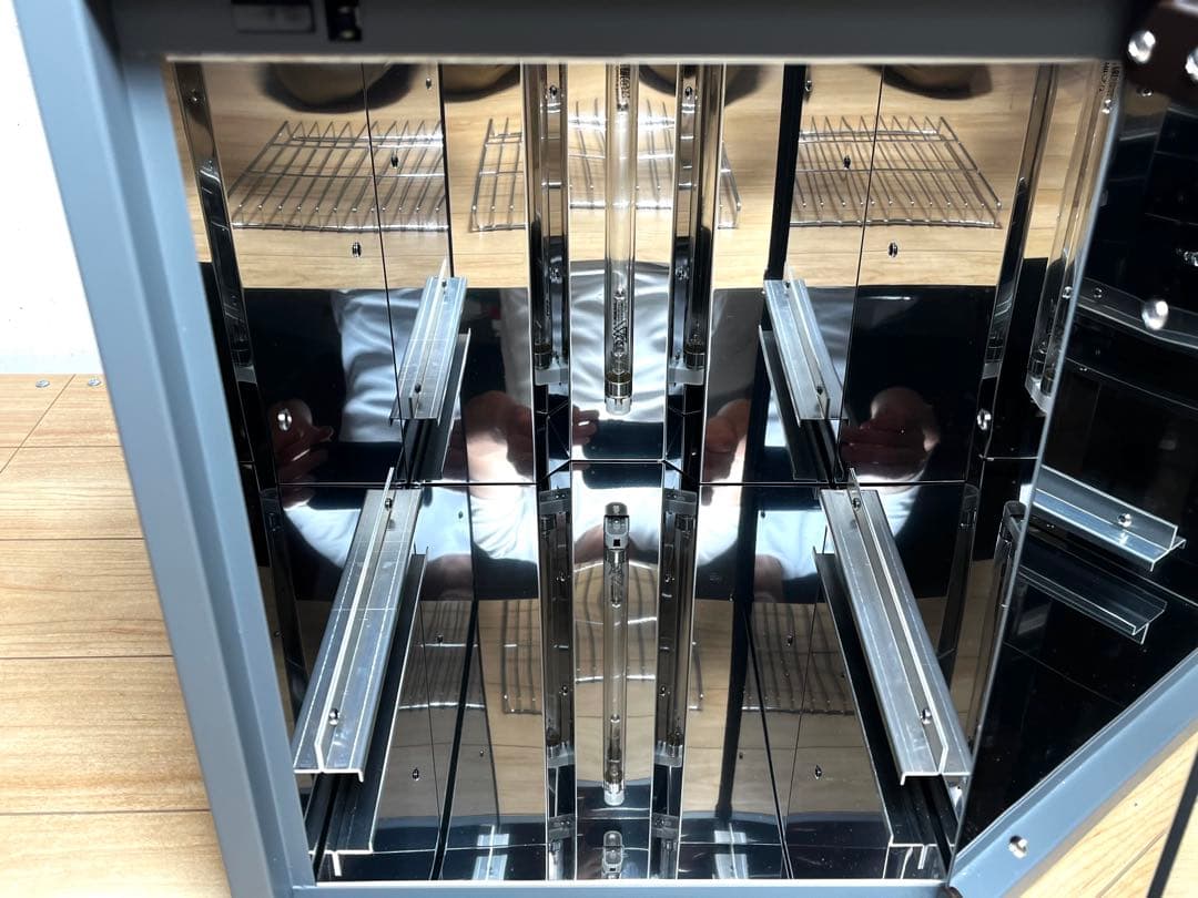 紫外線殺菌消毒保管庫クリーンエックスUN-100(棚一段) 日鈑工業