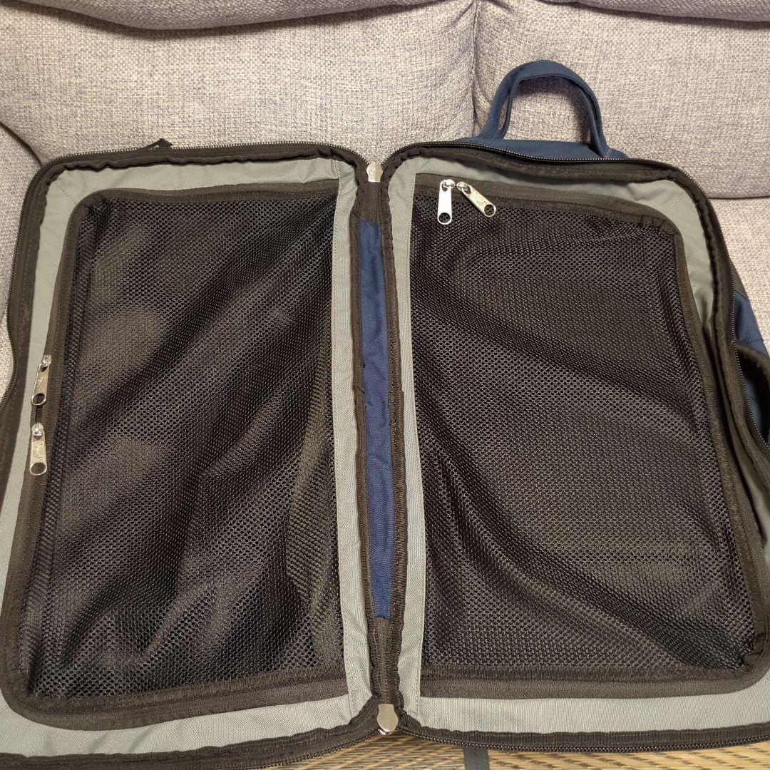 ジョーンズ　バッグ　（リュック機能付）