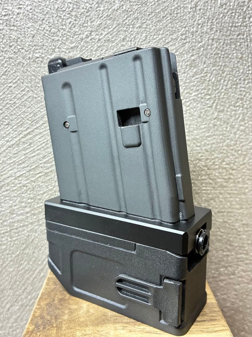R7-31 東京マルイ GBB M4 マガジンアダプター 外部ソース仕様