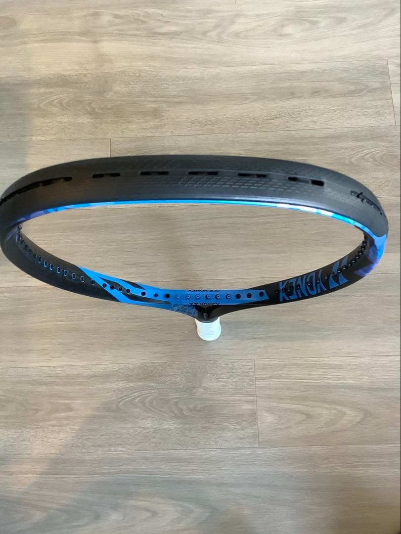 極美品 YONEX EZONE ヨネックスイゾーン100 300G グリップ新品