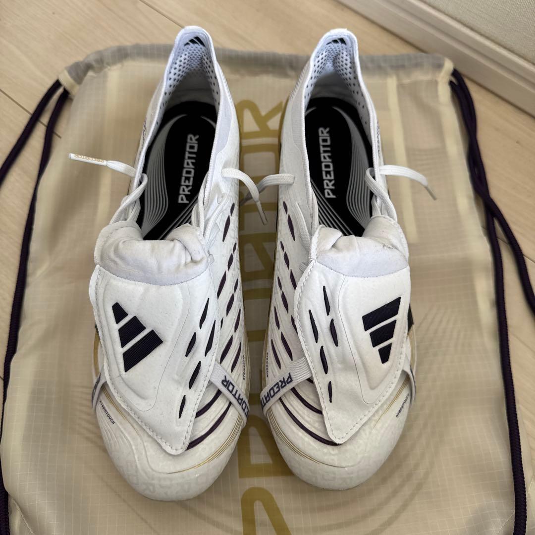 【新品未使用】プレデター ELITE フォールディングタン AG / 人工芝用