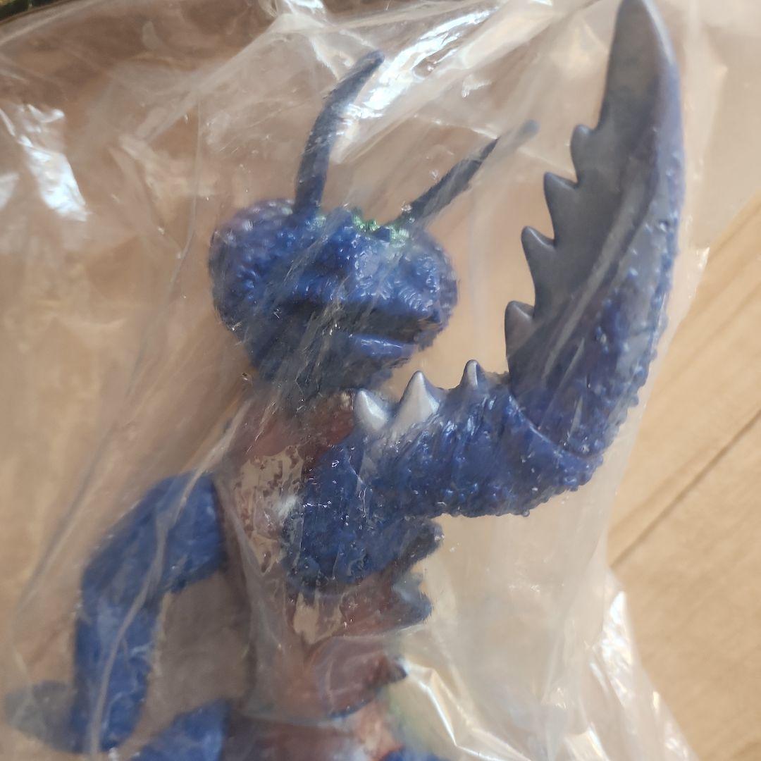 マーミット　世紀の大怪獣シリーズ　ビニパラベビー　カマキラス　ソフビ