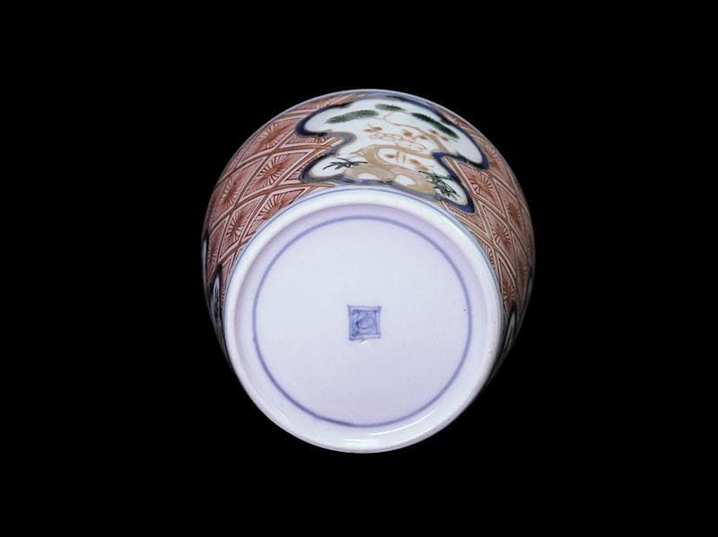 大聖寺伊万里　金襴手松竹梅に菊花四方襷紋の図　大振蕎麦猪口　E604AS-CUa