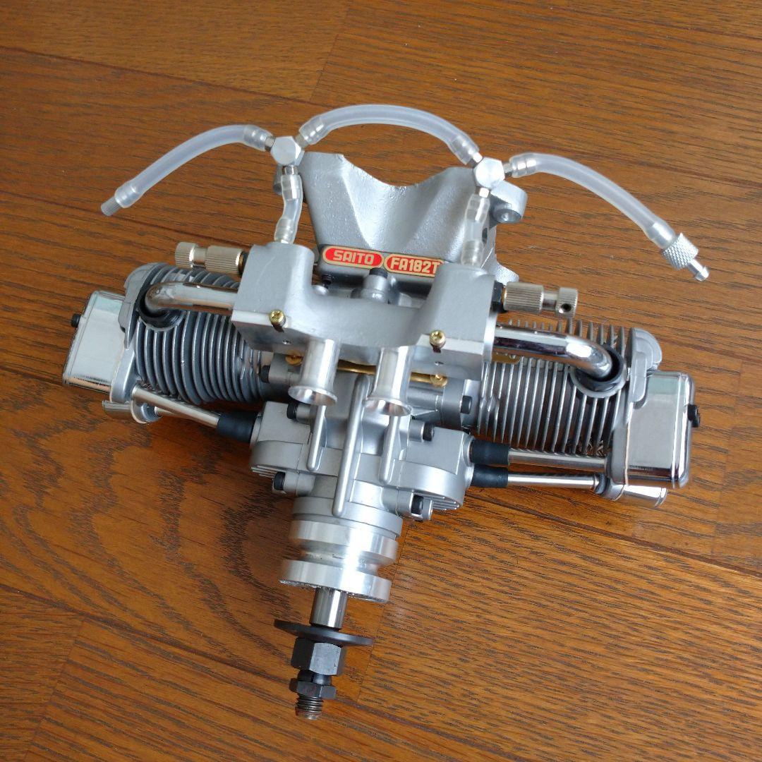 ラジコン飛行機 SAITO FA-182T D 4ストローク ツインエンジン