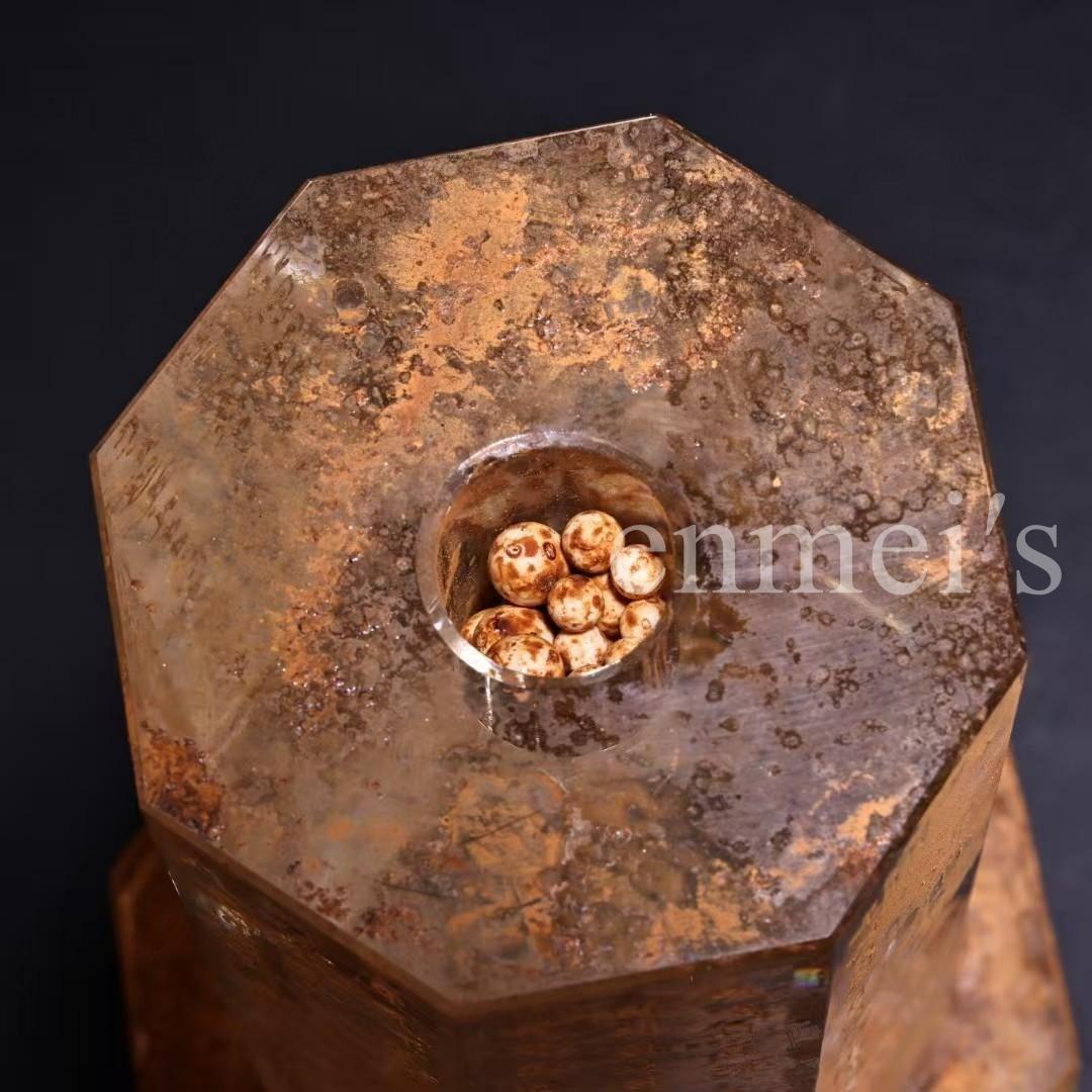 中国古美術·古水晶彫刻款・描金・釈迦牟尼仏祖 舍利塔 セット・金剛舍利子附・細工