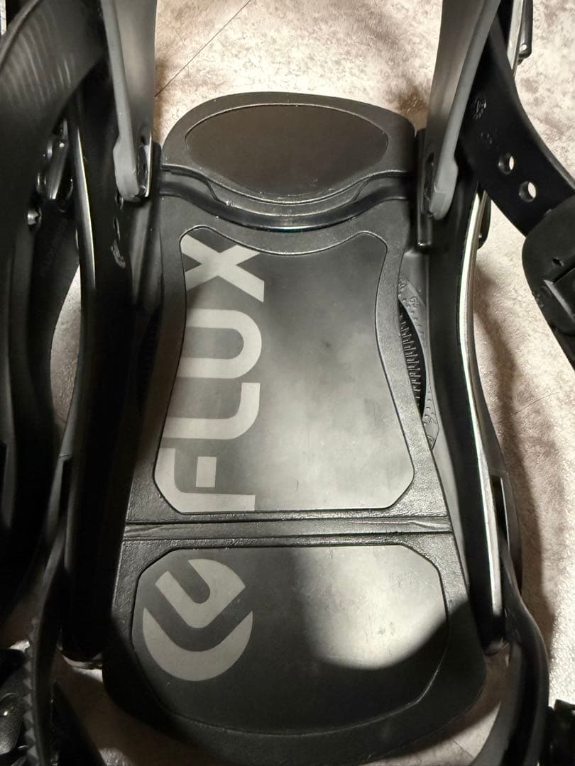 FLUX CV Mサイズ　22-23モデル