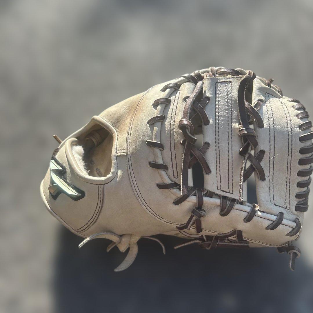 ミズノ　ファーストミット硬式　即買い⭕️です。