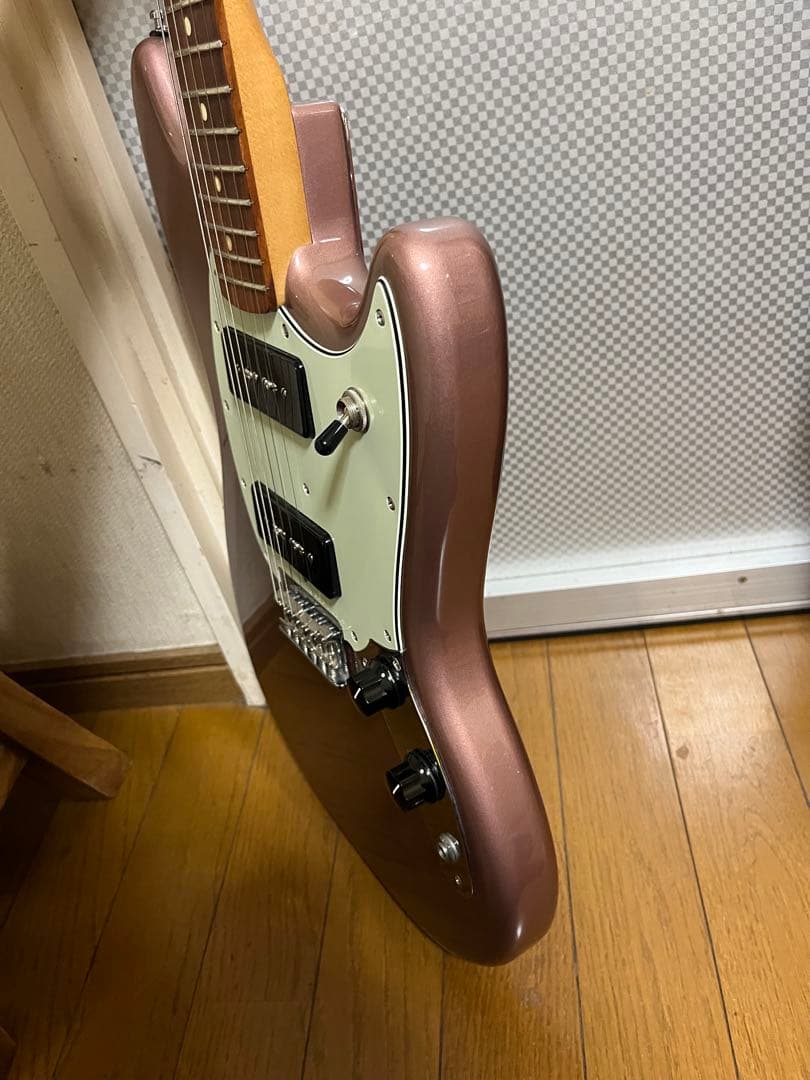 美品/ FENDER Mustang 90, Burgundy ムスタング