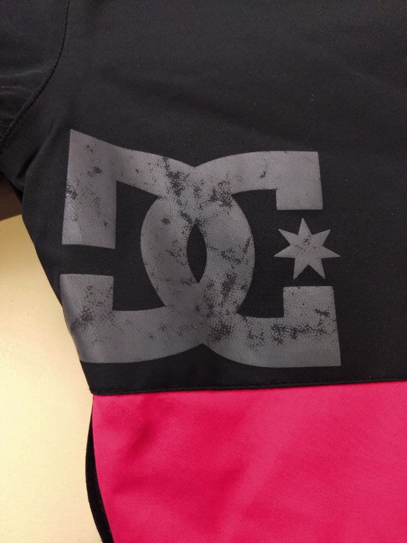 DC　レディース　 スノーボードウェア　Sサイズ　ピンク/ブラック