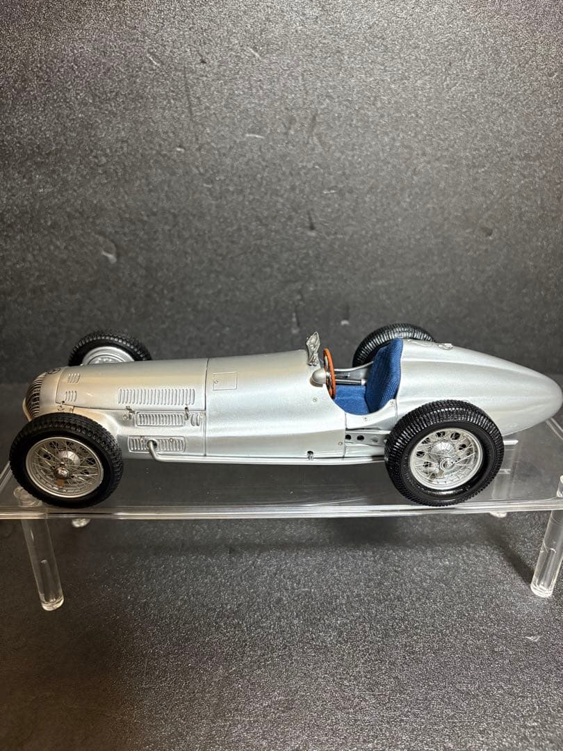 CMC 1/18 メルセデス・ベンツ W154 1938