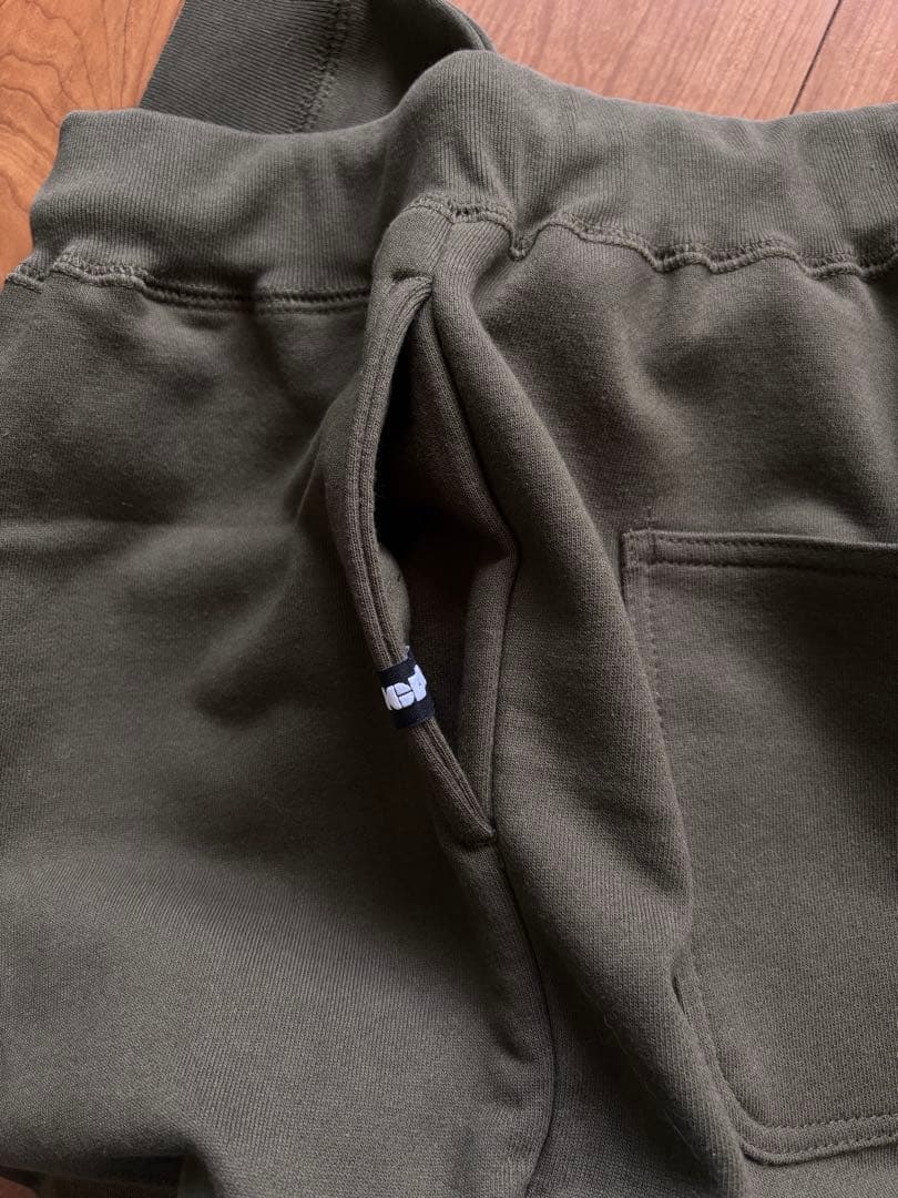 【値下げ】TANGRAM メンズスウェットパンツ オリーブ・カーキ