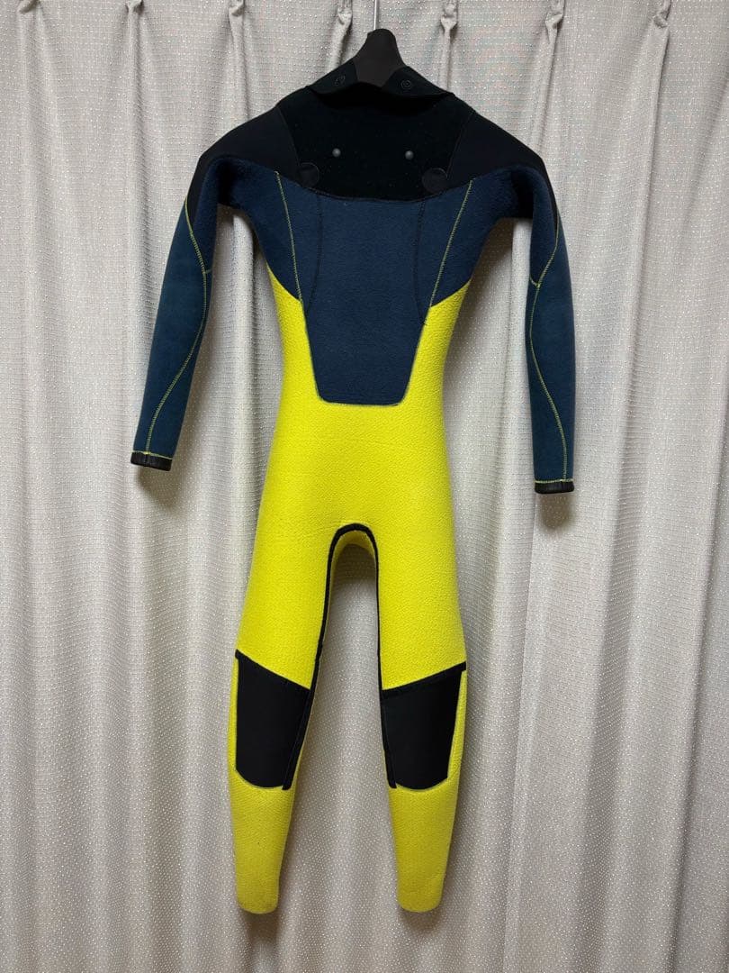 BEWET(ビーウェット)5×3mm セミドライ レディース Mサイズ相当