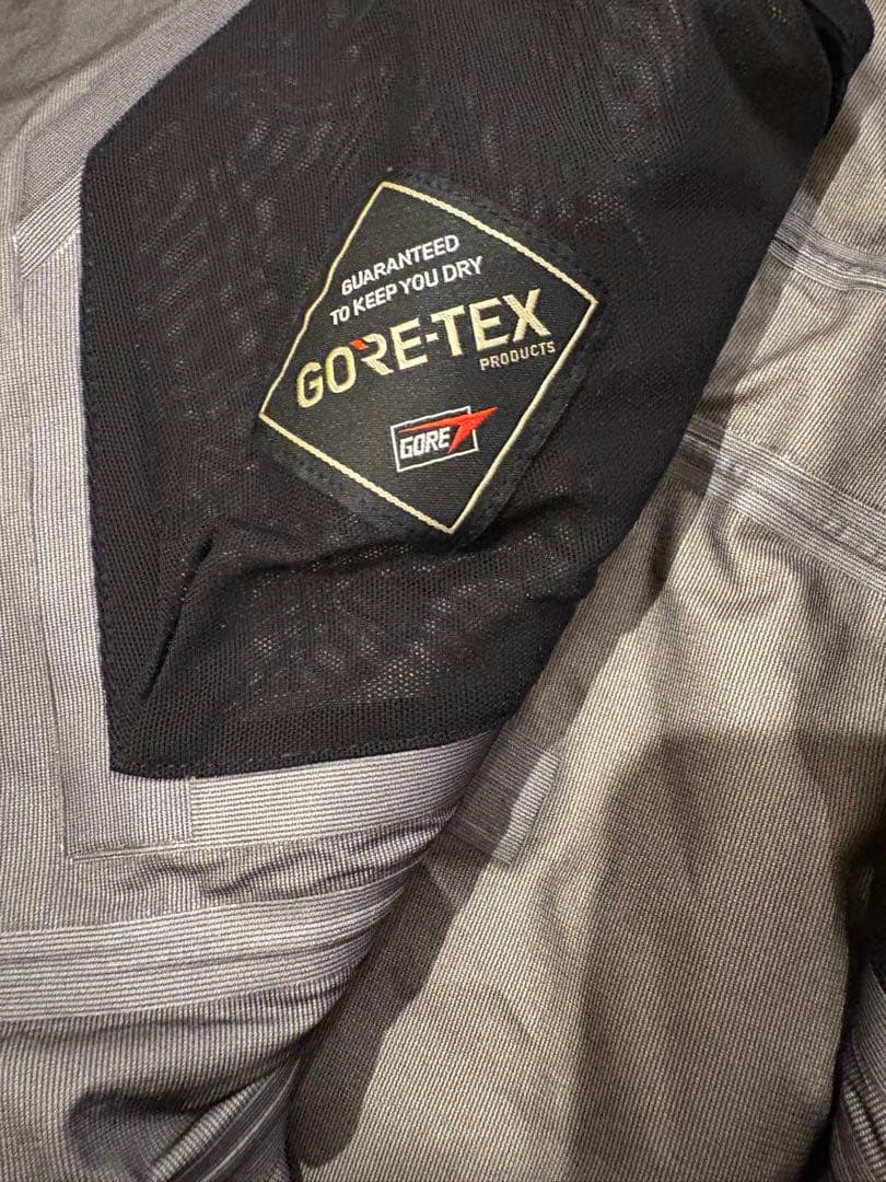 ゴールドウィン　スキーウェア　ビブパンツ