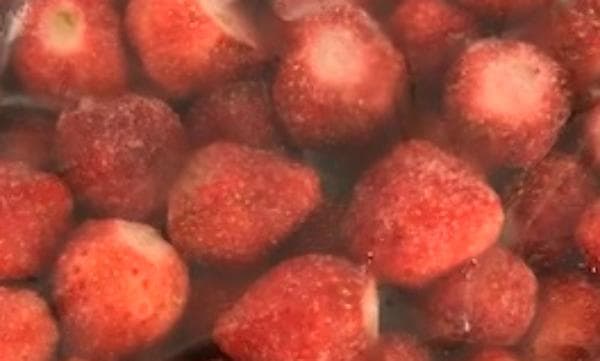 冷凍あまおう苺（福岡産）3kg(1000ｇ×3）訳ありB品　冷凍あまおう