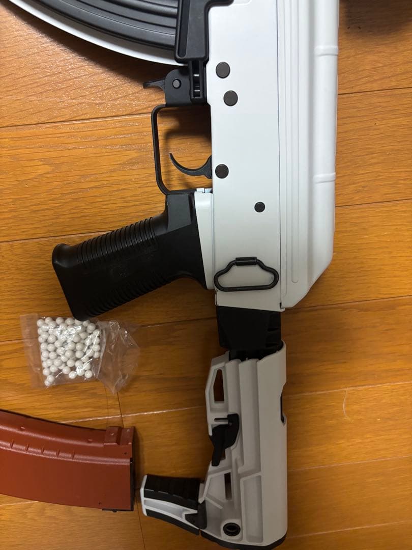 東京マルイ　次世電動ガン　AK ホワイトストーム　カスタム