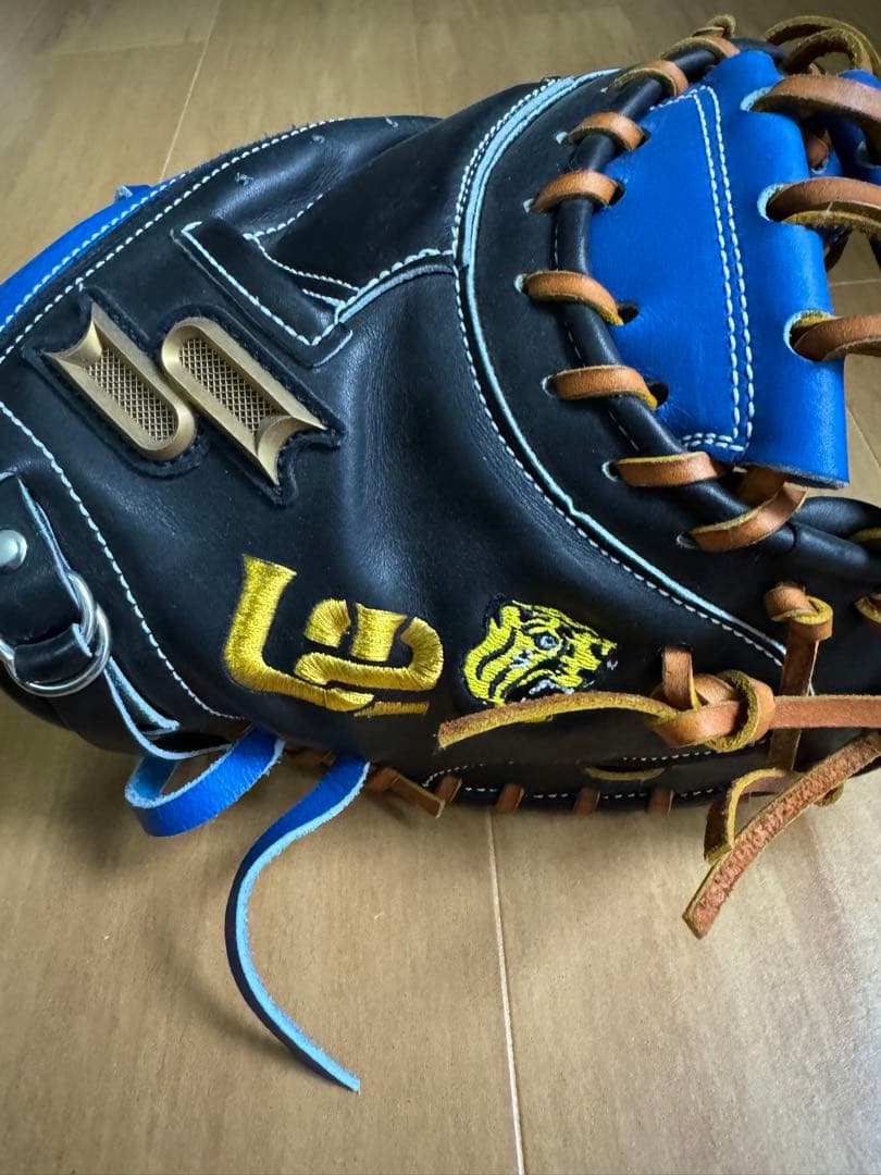 【週末まで限定値下げ】阪神タイガース　梅野隆太郎　プロ支給品キャッチャーミット