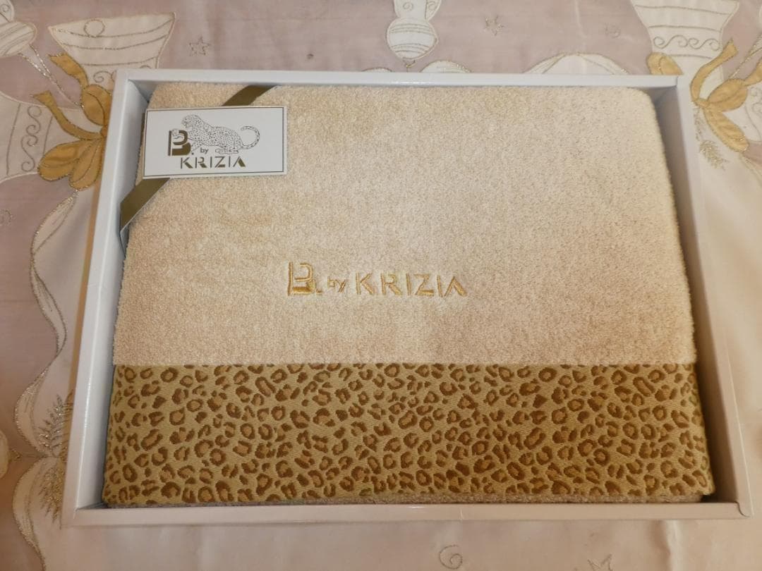 メルカリ便♡クリツィア♡KRIZIA♡バスタオル　ヒョウ柄