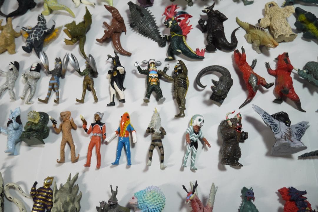 HG ウルトラ怪獣　98体