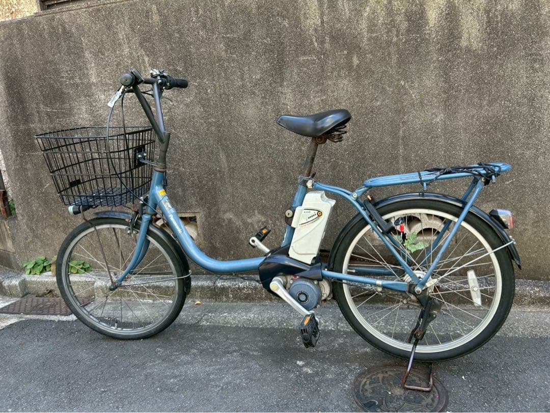 電動アシスト自転車 ジャンク　バッテリーとバッテリーの充電器セット