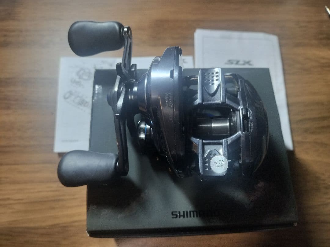 シマノ　ベイトリール　24 SLX 70 XG