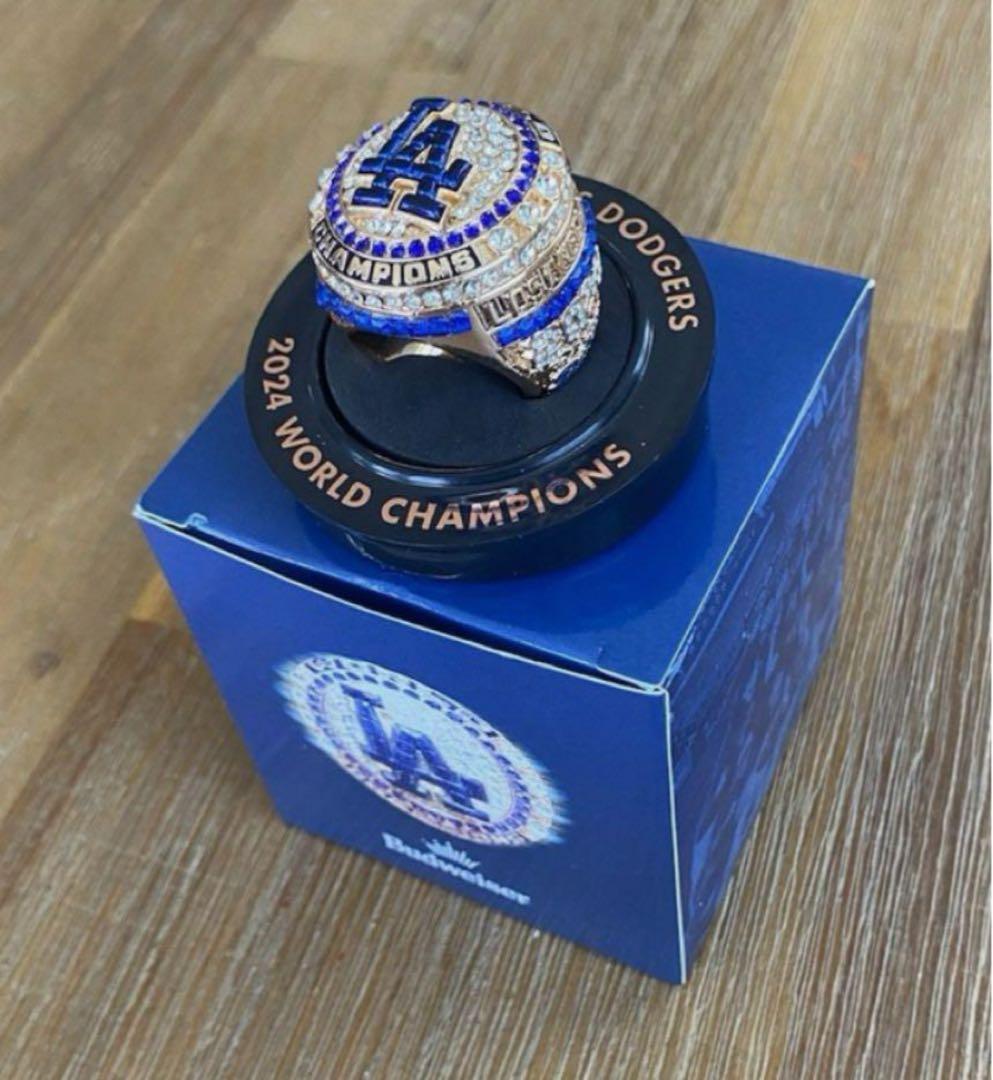 カーショー　リング　ワールドチャンピオン　ドジャース　来場者限定　8000個