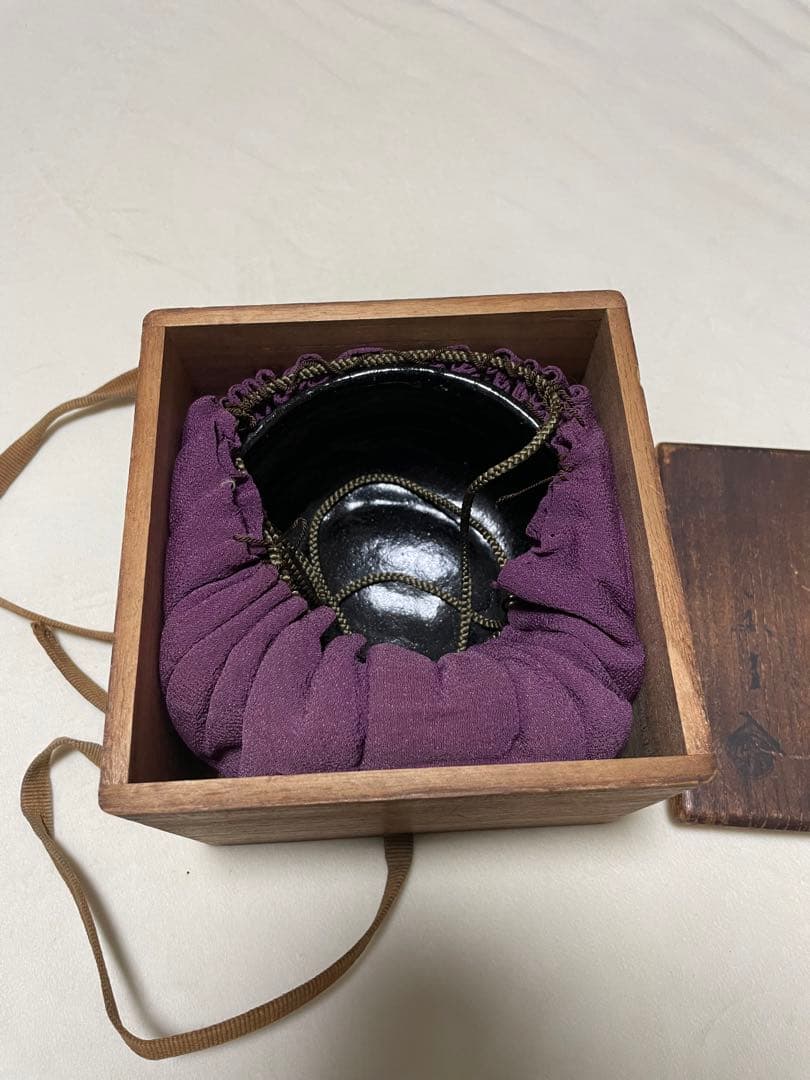 九代樂吉左衛門　了入　黒樂茶碗