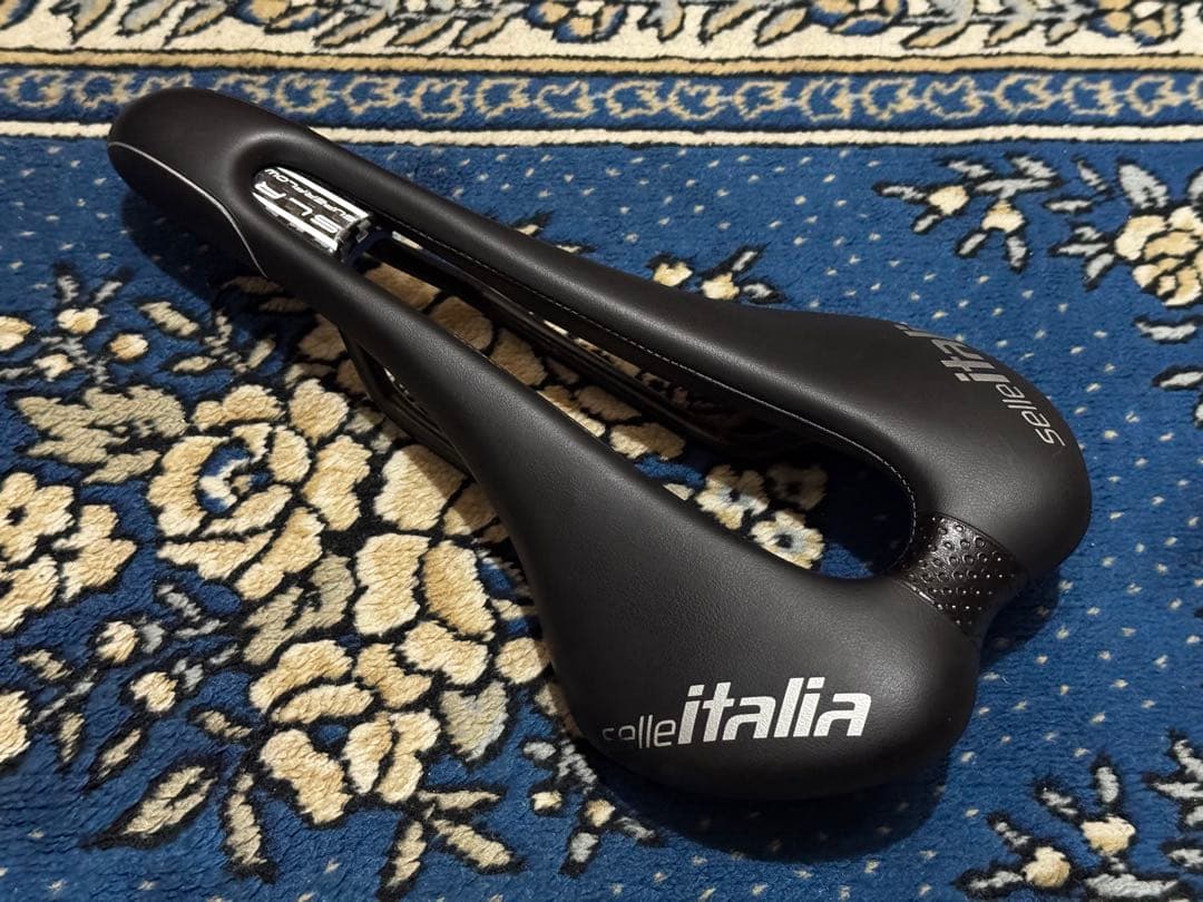 Selle Italia SLR njs認定品サドル 競輪