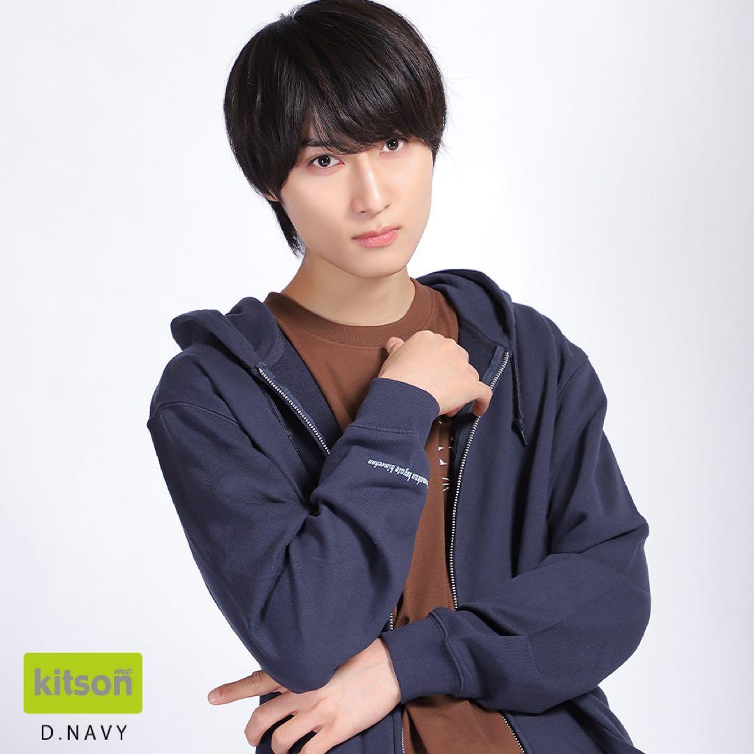 飯島颯 × Kitson meコラボZIPパーカー/ユニセックスL/D.NAVY