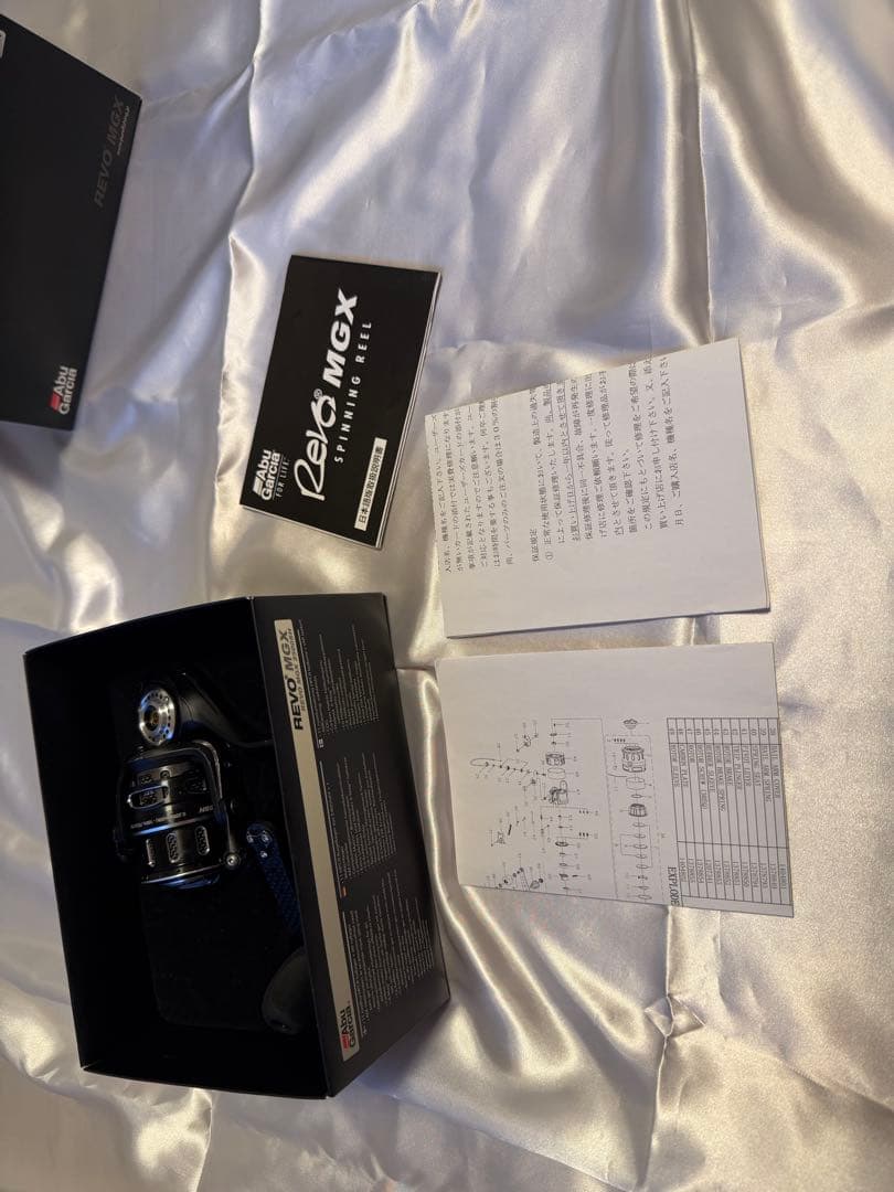 Abu Garcia REVO MGX 2500SH スピニングリール
