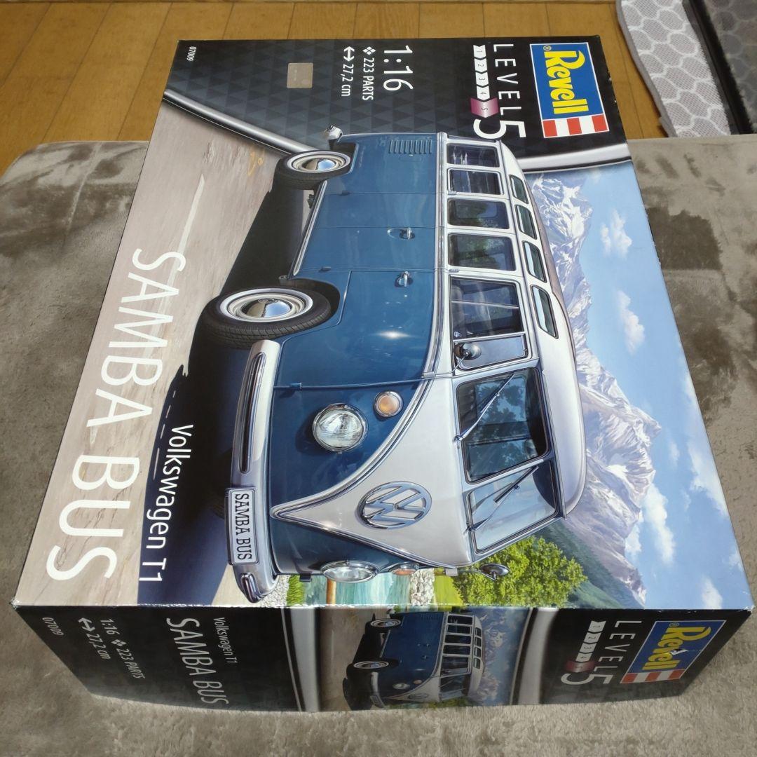 自動車 Revell 1/16 Volkswagen T1 Samba Bus