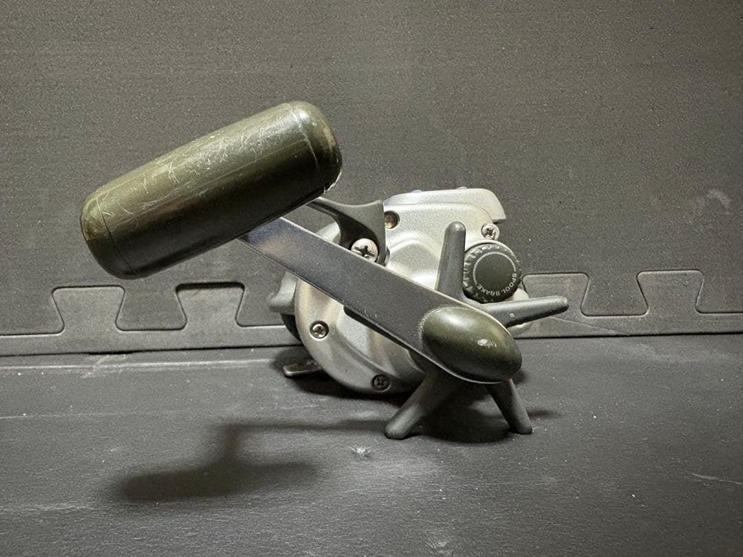 SUPER VATA SENSOR S 電動リール