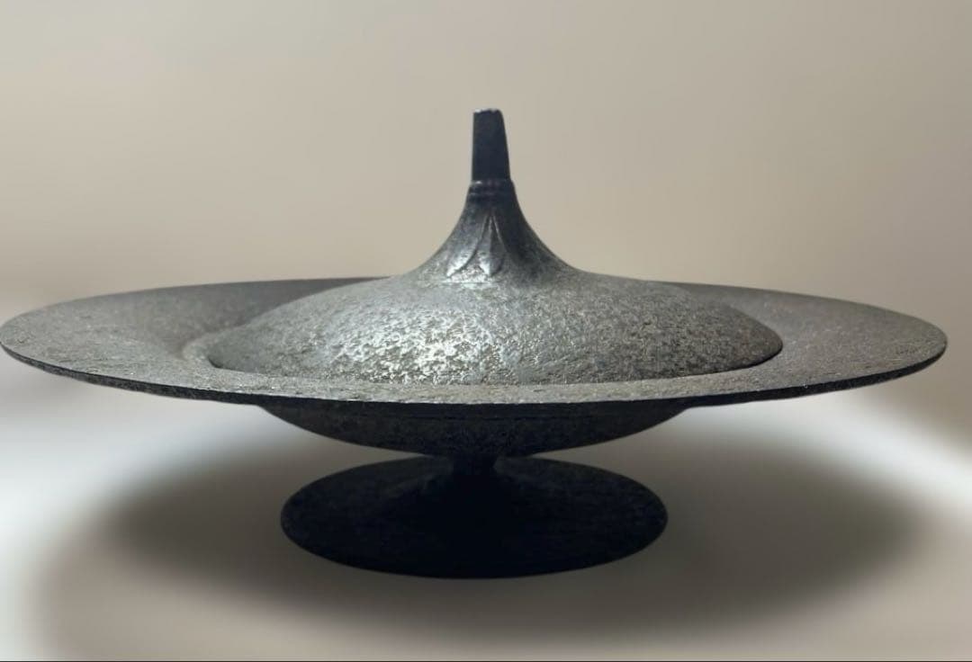 南部鋳物 3代目高橋萬治 作 円形蓋付製品 印有り アンティーク 非常に希少品