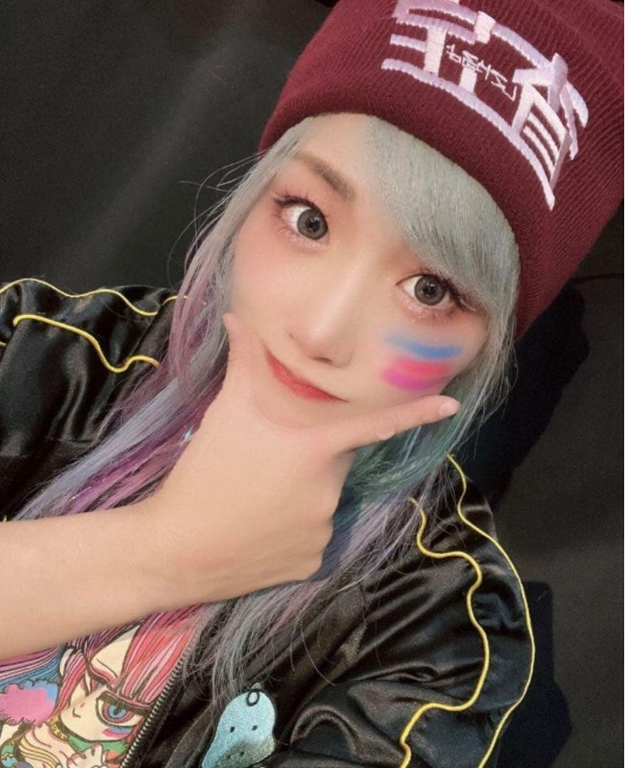 ウナギサヤカ　査定　ニット帽　限定生産品　バレンタインカラー