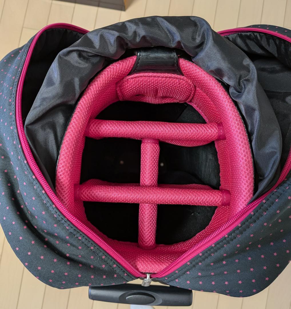 使用3回　アディダス　ゴルフキャディバッグ（キャスター付）