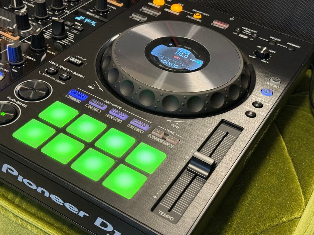 【未使用に近い】DDJ 800 Pioneer DJ 純正ケース付き