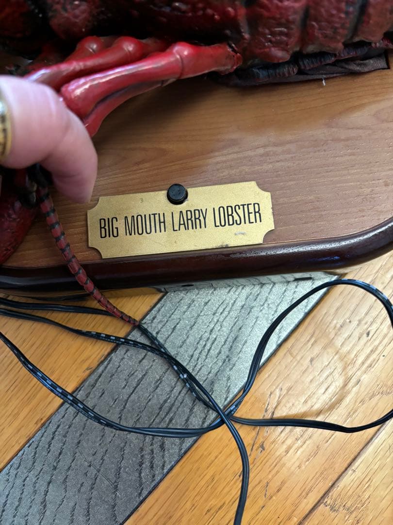ロブスターの歌って踊るおもちゃ　BIG MOUTH LARRY LOBSTER