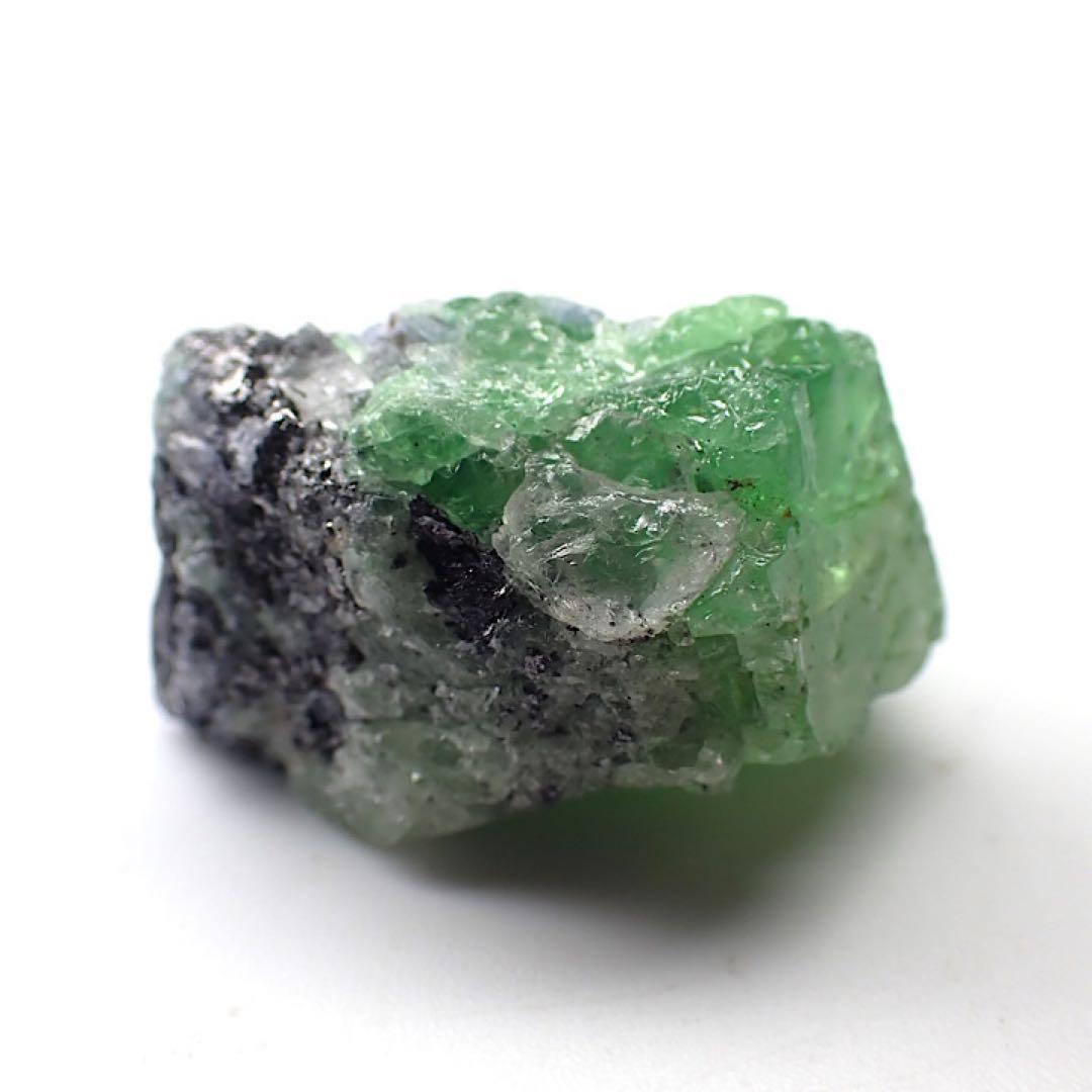 【タンザニア/メレラニ産】ツァボライト原石