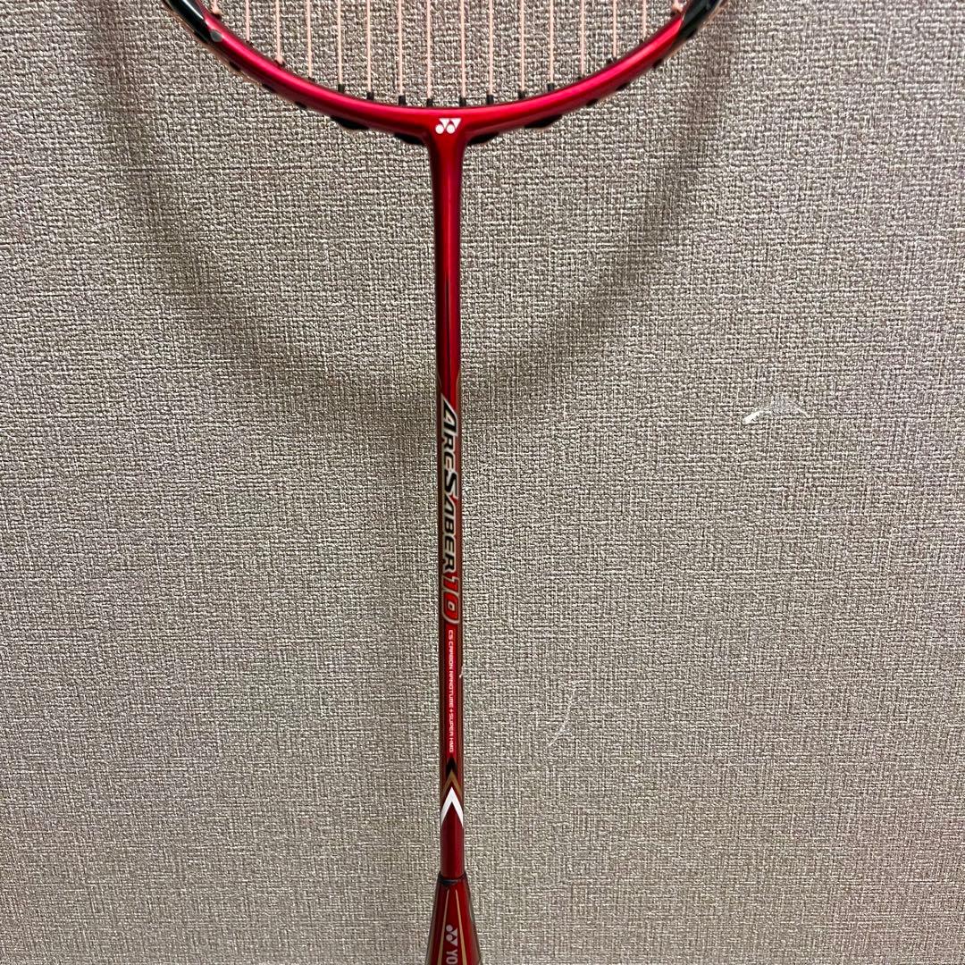 廃盤品 ARCSABER 10 レッド バドミントンラケット