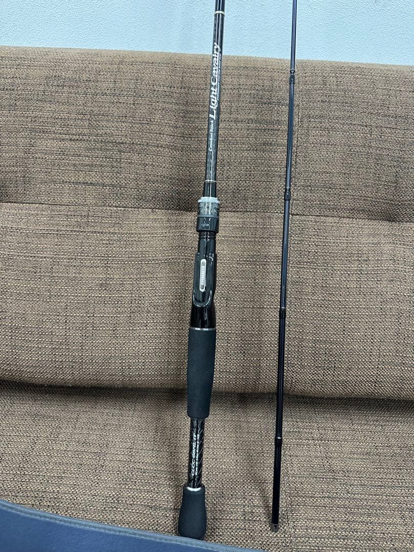 ②【美品】エバーグリーン ライトキャバルリー CLCC-68ML 釣竿