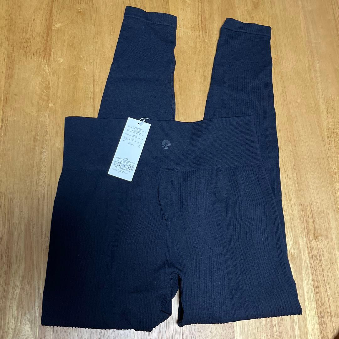 【SUKALA】ウエーブリブアクティブ上下セットLサイズ