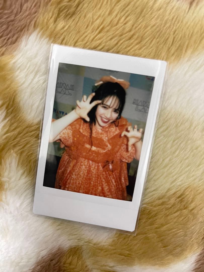 鎮西寿々歌　チェキ