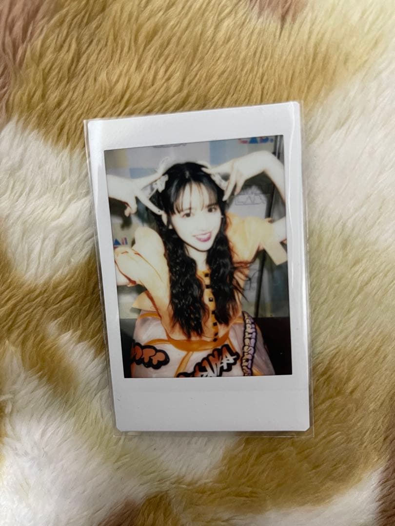 鎮西寿々歌　チェキ