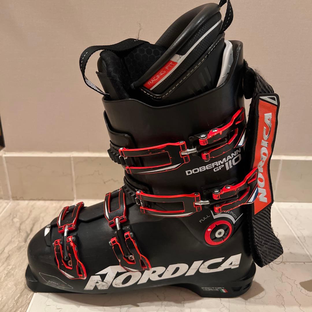 Nordica Dobermann GP110スキーブーツ