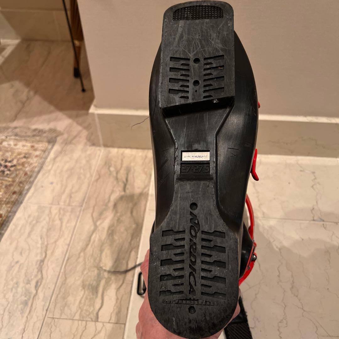 Nordica Dobermann GP110スキーブーツ