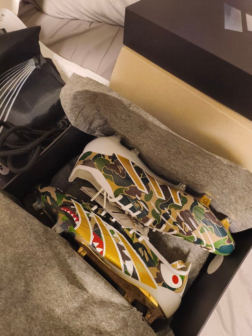 迷彩柄 ゴールド サッカーシューズ・スパイク