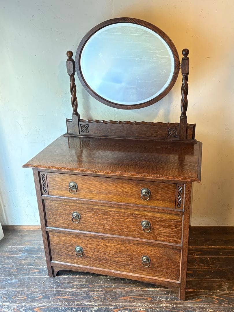 イギリスアンティーク オーク材ドレッサー 楕円形ミラー付き