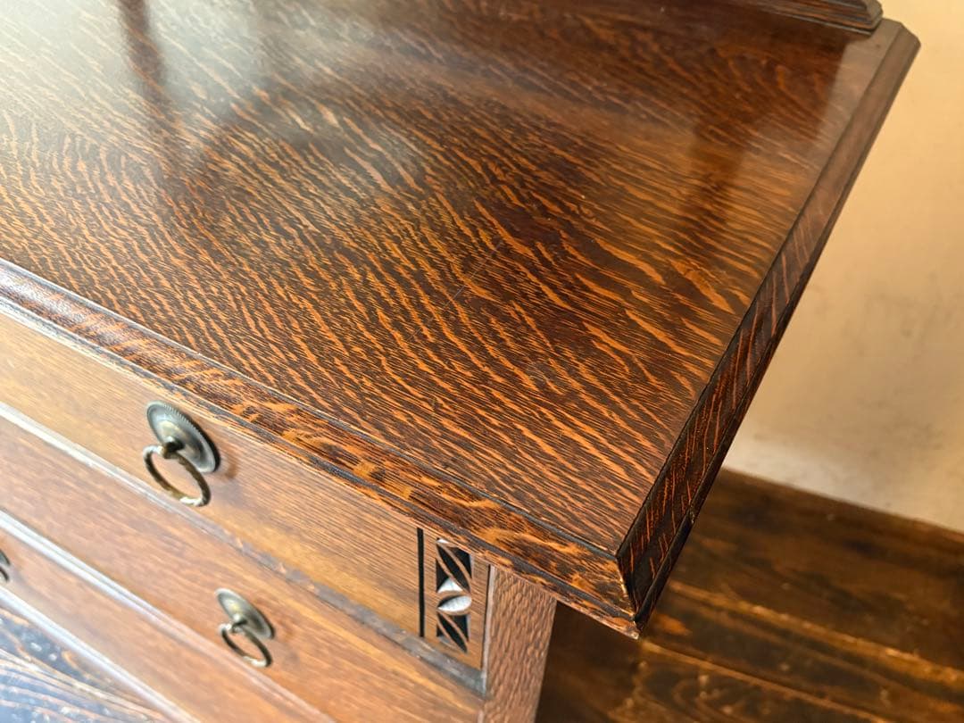 イギリスアンティーク オーク材ドレッサー 楕円形ミラー付き