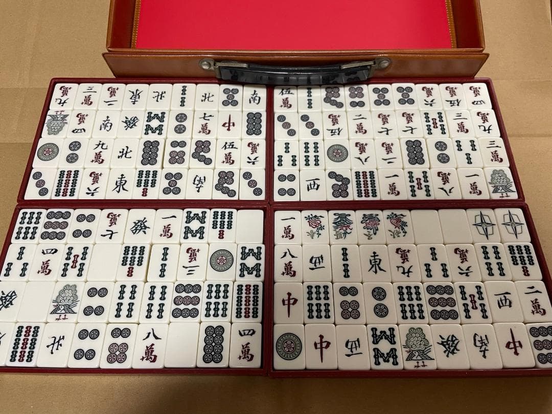 石鹸で洗濯したので綺麗　任天堂　金牌　麻雀牌　年代モノ