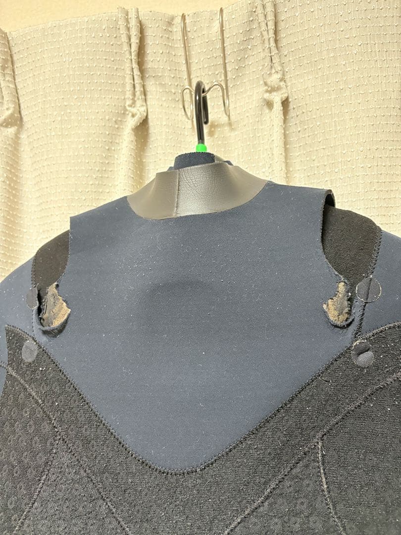 BILABONG(ビラボン)5×3mm セミドライト メンズMLサイズ