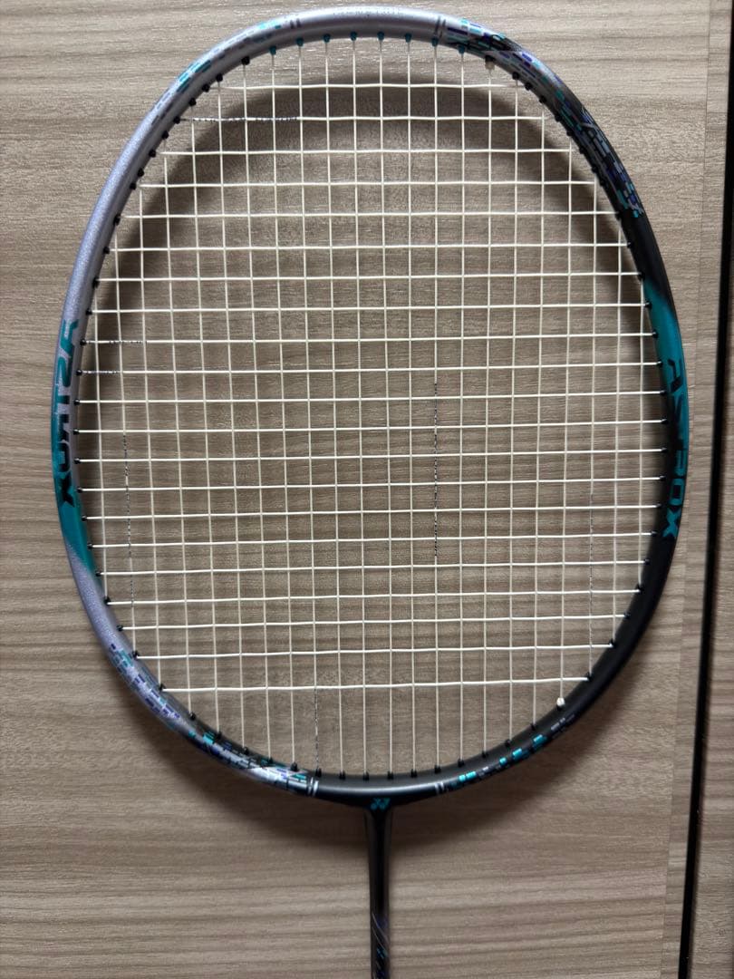 アストロクス88Dプロ　4UG5　ヨネックス　バドミントンラケット